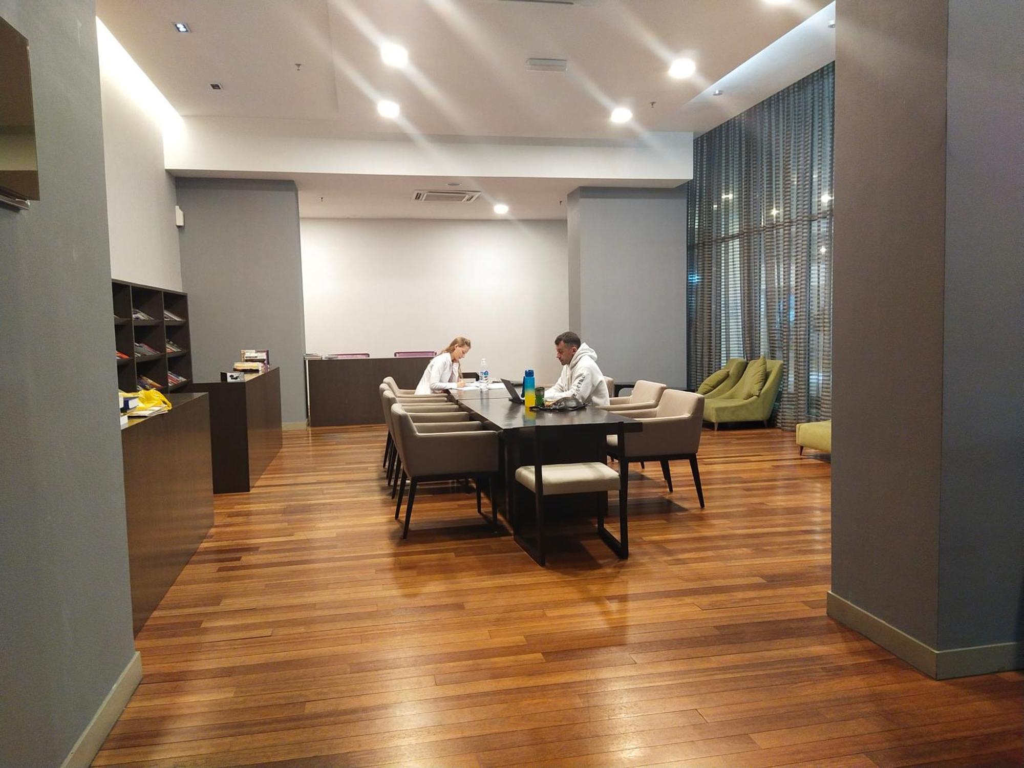 Regalia Exclusive Hostel Kuala Lumpur Zewnętrze zdjęcie