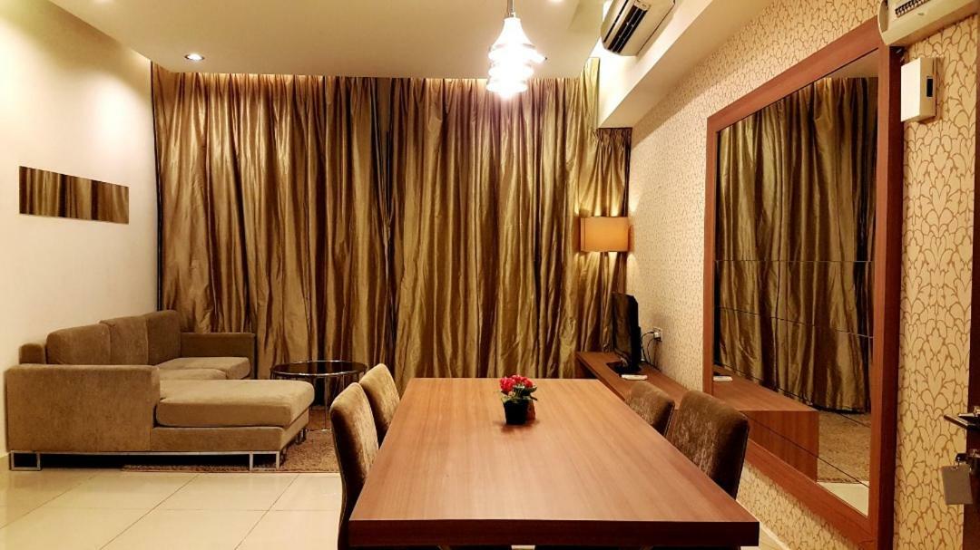Regalia Exclusive Hostel Kuala Lumpur Zewnętrze zdjęcie